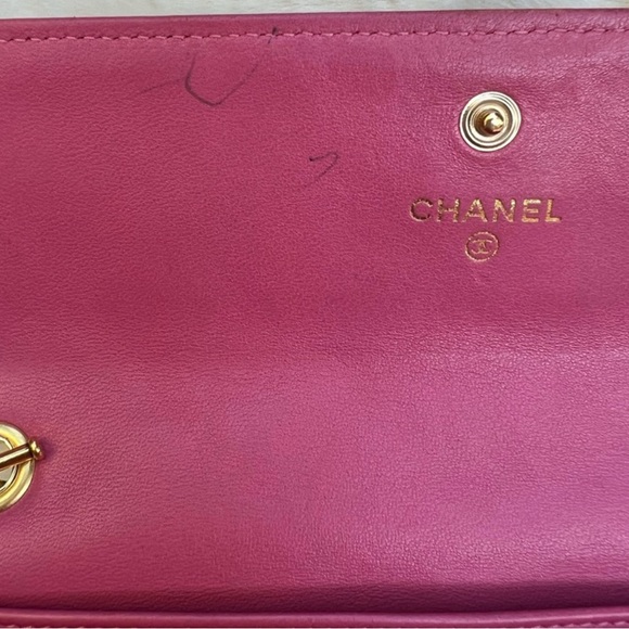 SOLD!!!!!❤️ CLASSIC CHANEL FLAP WALLET w/ CHAIN ❤️ - Picture 8 of 11